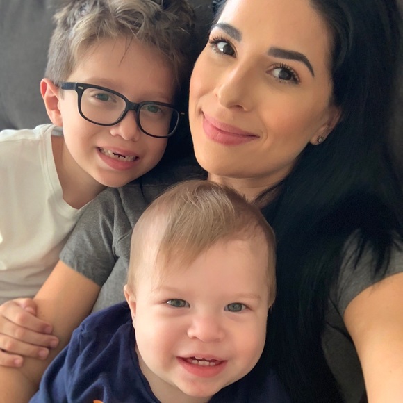 Meet your seller and buyer .. Nela🎀👛👓💄💍💕☕ - Picture 8 of 8